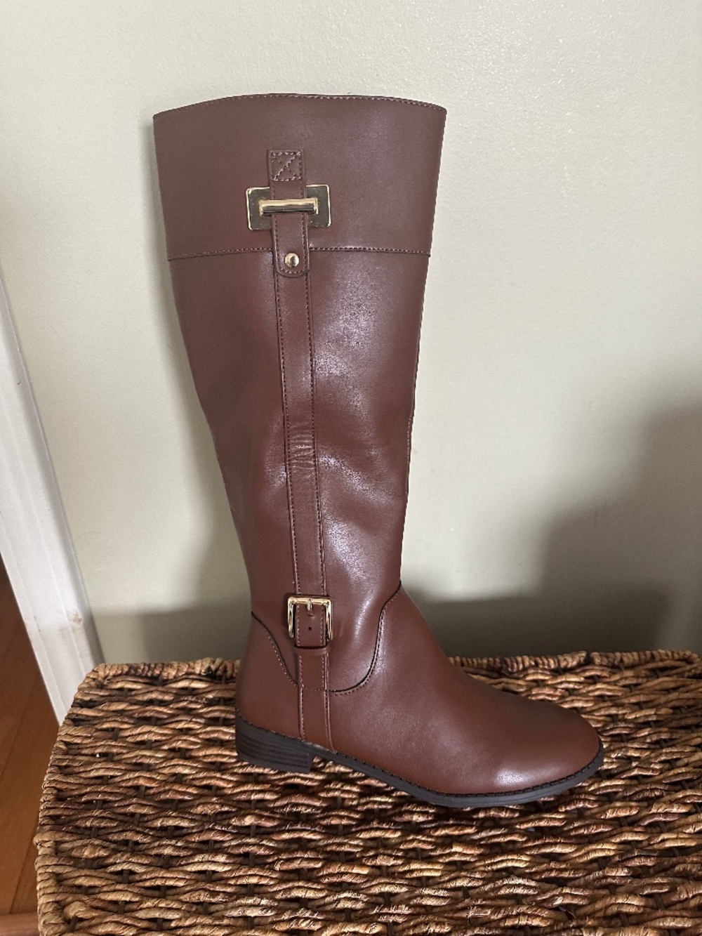 Boots - Picture 1 of 5